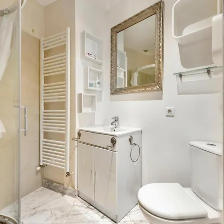 Le Borniol, Splendid 3 Bedrooms Appt, Center