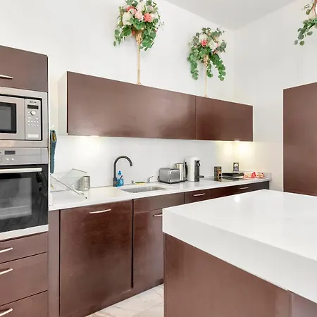 Апартаменты Le Borniol, Splendid 3 Bedrooms Appt, Center Канны